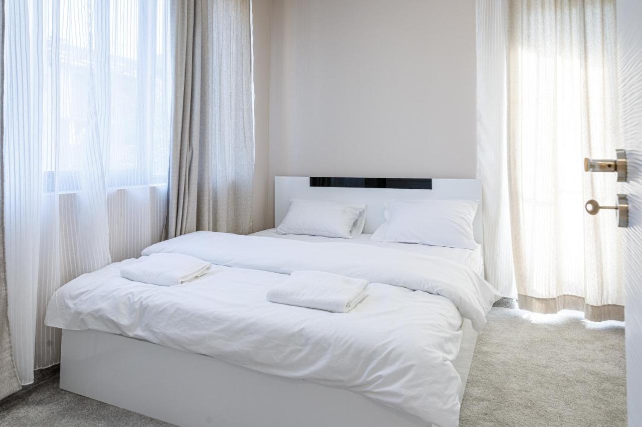 Apartmán Баня Аква Ризорт Exteriér fotografie