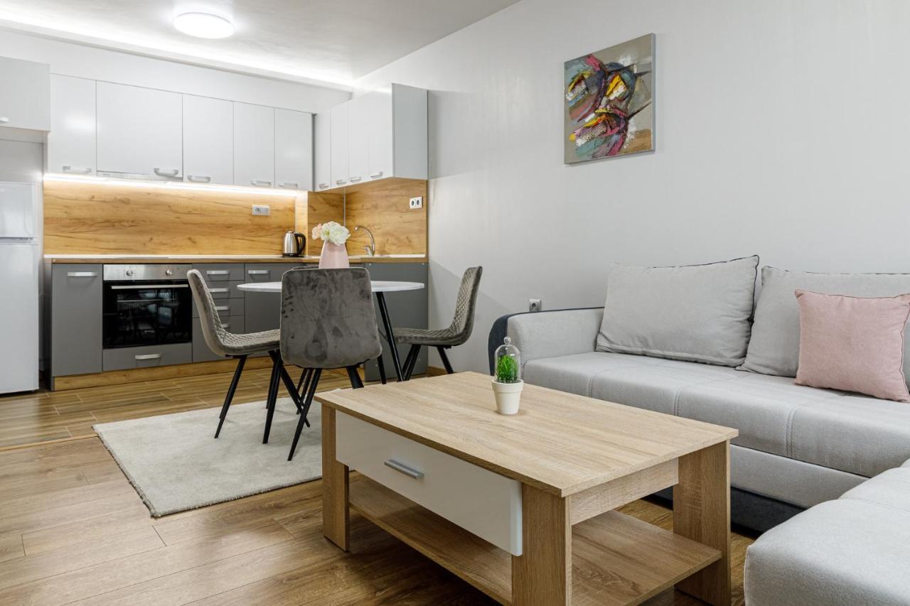 Apartmán Баня Аква Ризорт Exteriér fotografie